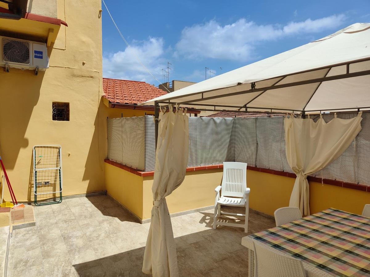 Residence Hotel Vittoria Tirrenia Exterior foto